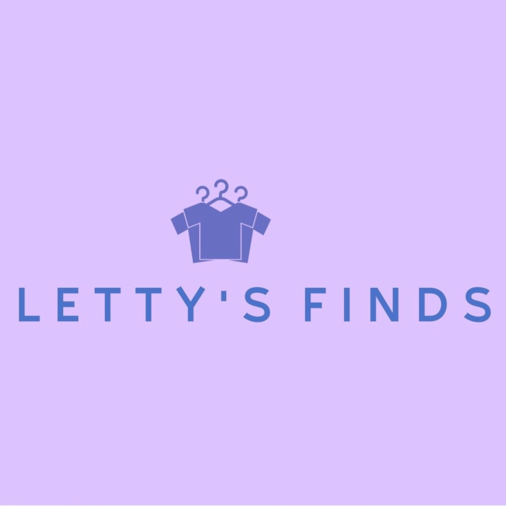 @letty205 is LIVE!! Like this listing to be notified. 😊 - Picture 6 of 6